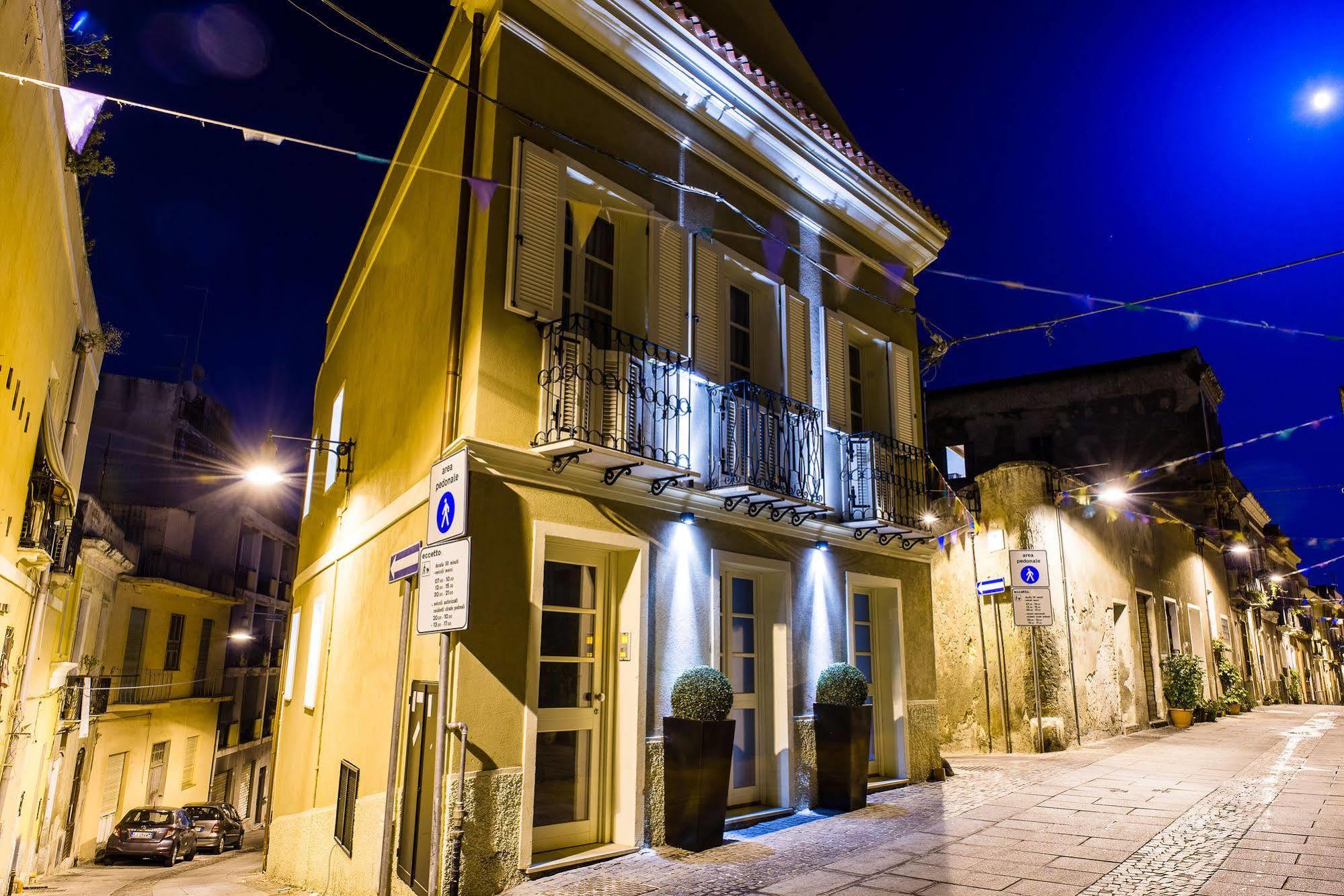 Rigel Villanova Rooms Cagliari Eksteriør billede